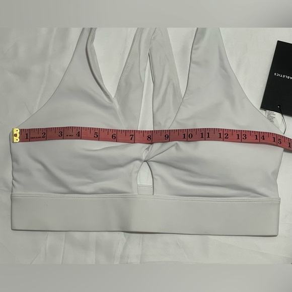 FABLETICS OASIS TWIST MEDIUM IMPACT SPORT BRA WHITE - Picture 6 of 10